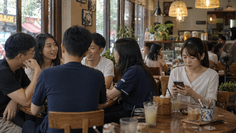 友達グループで一人だけスマホ